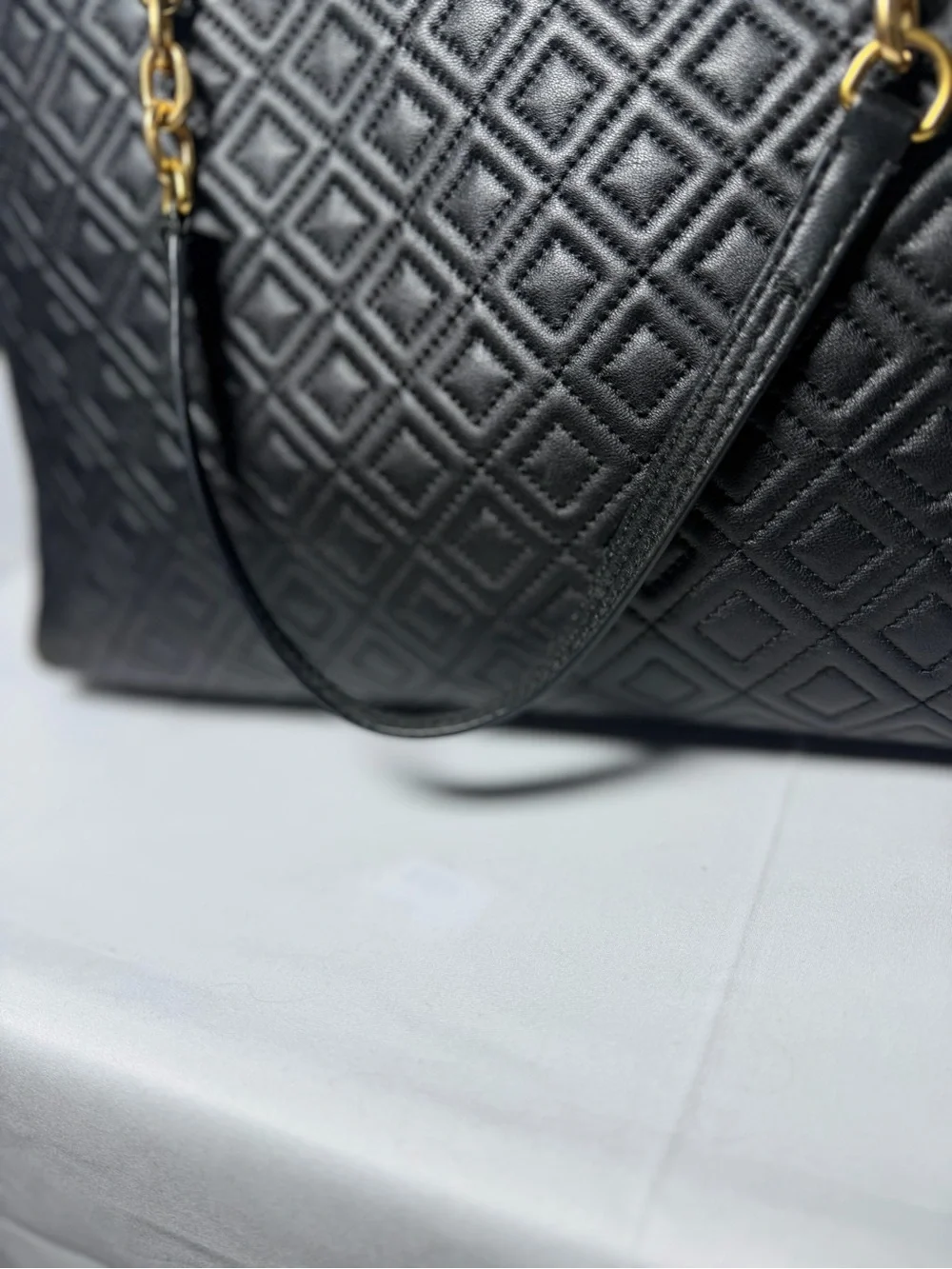 Tory Burch Fleming Quilted Leather Tote – Black/Gold